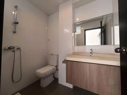 Watten Estate Condominium (D11), Condominium #560118111